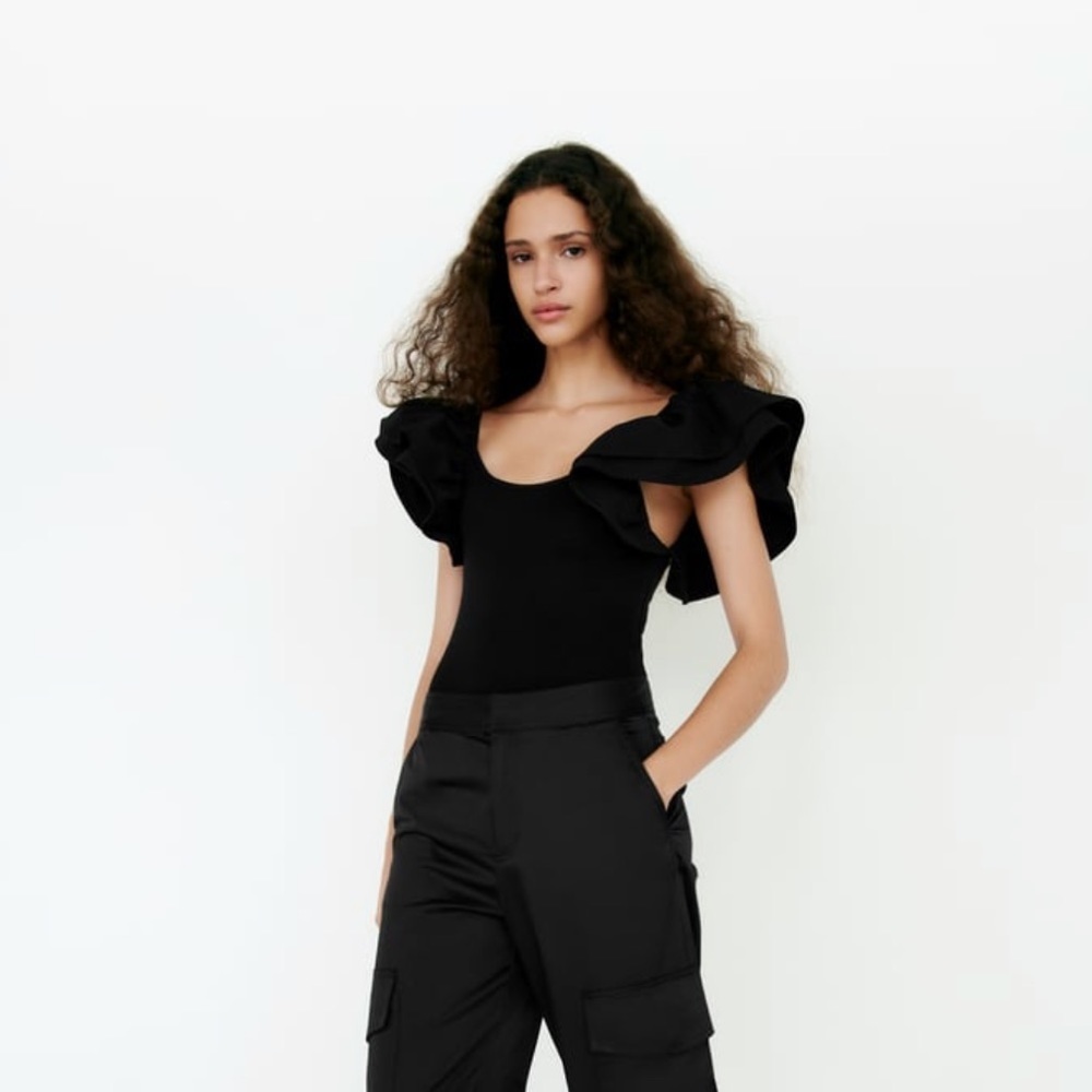 ZARA WOMAN NWT SS22 WHITE JUMPSUITBODYSUIT WITH RUFFLES 6050/401